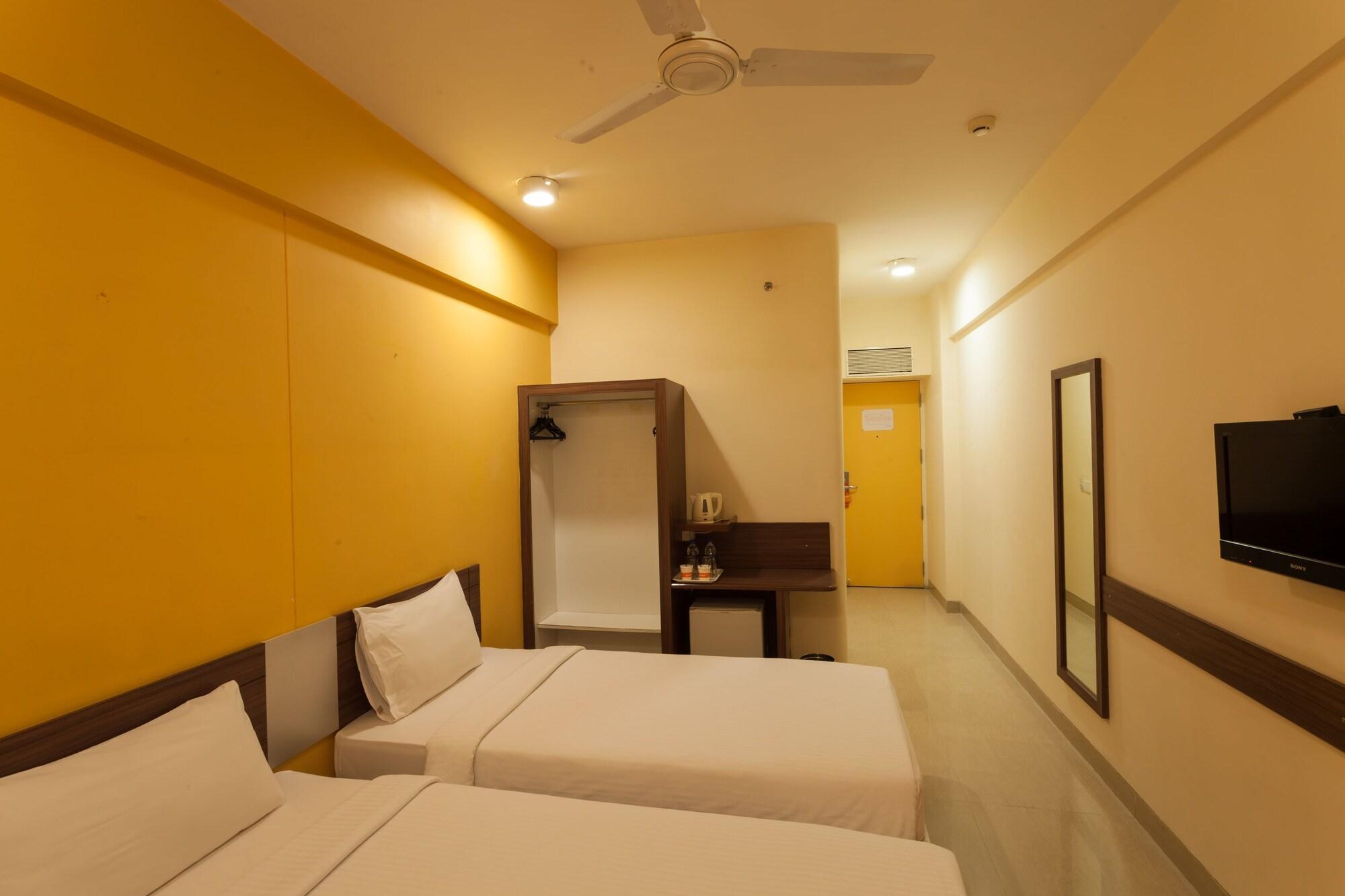 Ginger Ahmedabad Vastrapur Hotel Bagian luar foto